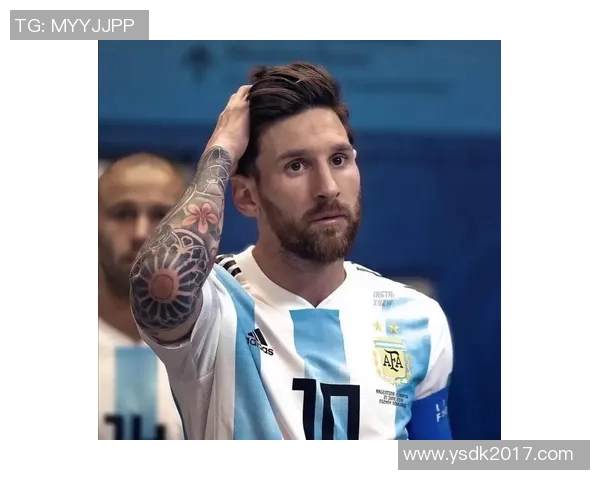 帅气男足球明星学生头像设计灵感分享，展现青春活力与运动魅力