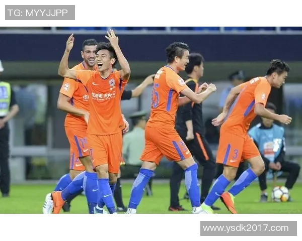 出山足球明星究竟是谁他在球场上的表现如何引发关注 出山足球明星究竟是谁他在球场上的表现如何引发关注