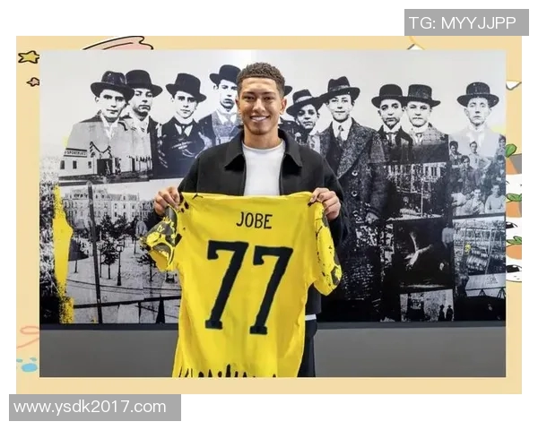 现任17号球衣足球明星的辉煌历程与未来展望 现任17号球衣足球明星的辉煌历程与未来展望