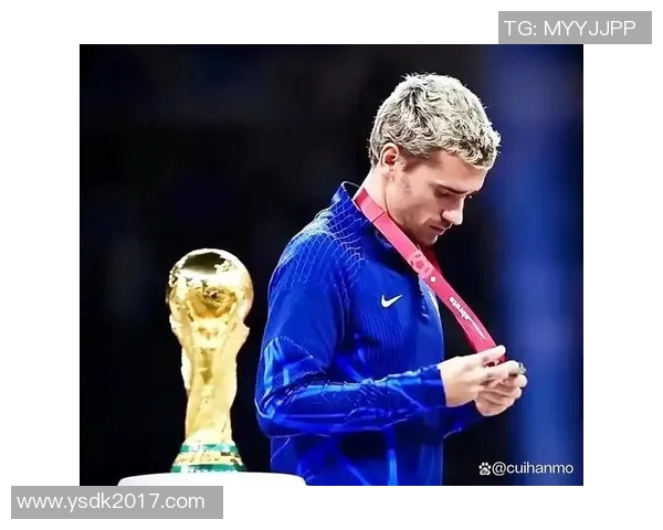 足球明星佩戴项链的选择与风格搭配建议解析